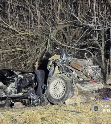 П’ять молодих хлопців і дівчат загинули в автокатастрофі на Франківщині (ФОТО)
