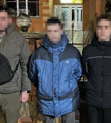 Підпалювали військові авто в Києві та Харкові: правоохоронці затримали чотирьох підозрюваних
