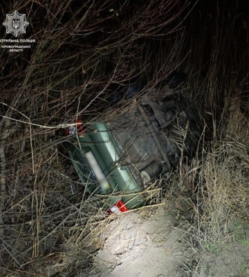 На Кіровоградщині ВАЗ з водієм напідпитку перекинувся в кюветі (ФОТОФАКТ)