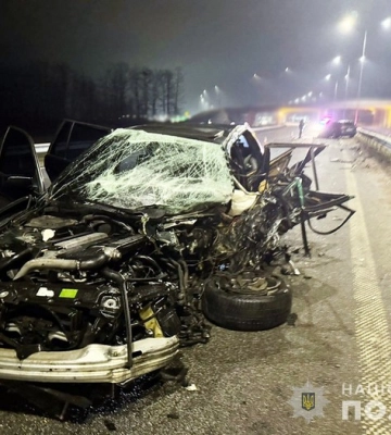 У подвійній ДТП неподалік Житомира загинув водій легковика, ще четверо людей – госпіталізовані 