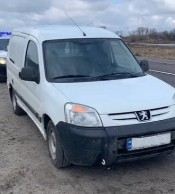 Сіла за кермо, бо чоловікові стало зле: як у Луцьку покарали п'яну водійку