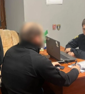 На Львівщині судитимуть чоловіка, який видурив 10 тис. грн за фейкові дрова