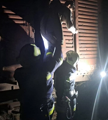 У Рожищі рятувальники визволили підлітка з вантажного вагона