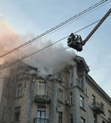 Ворожа атака на столицю: пошкоджено будинок та госпіталізовано постраждалого