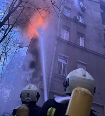 Наслідки російської атаки по Києву показала ДСНС