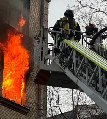 Четверо людей отримали поранення через атаку дронів у Києві