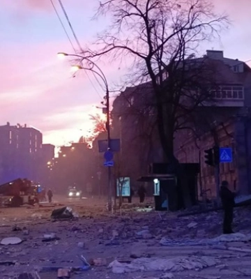 Здание Нацбанка пострадало из-за атаки &quot;шахедов&quot;