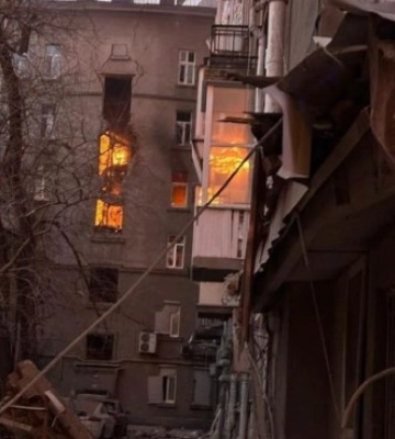 Під завалами будинку на Печерську знайшли загиблу жінку — КГВА