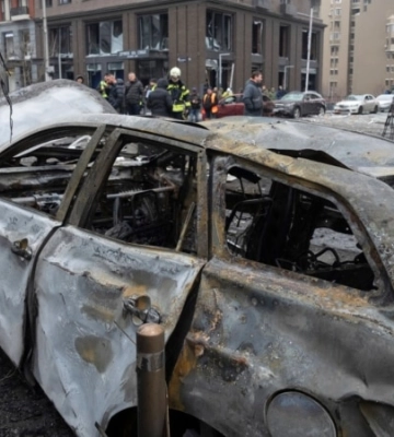 Під завалами будинку на Печерську знайшли загиблу жінку — КГВА