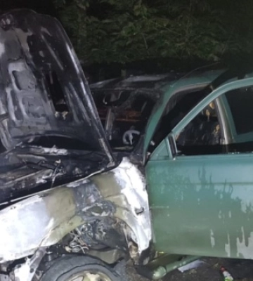 У Харкові оголосили підозру двом неповнолітнім, які підпалювали авто військових