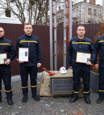 Рівненських рятувальників нагородили відзнаками Президента України