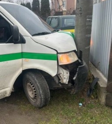На Закарпатті замасковані в інкасаторів переправники ледь не вбили свого «клієнта» (відео)