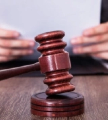 На Одещині судитимуть заступника командира конвойної служби, підлеглий якого не з’являвся на робочому місці та отримував&amp;hellip;