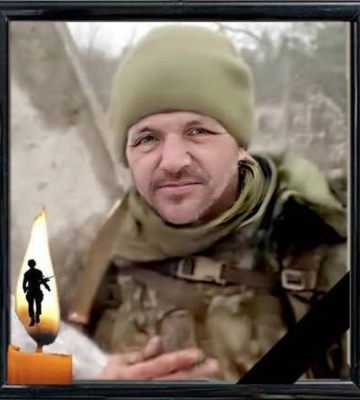 Прощання з Героєм: у Берегівській громаді попрощаються з Жолтом Деак