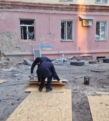 Росіяни вранці обстріляли Херсон. Загинув чоловік