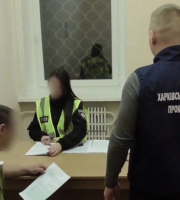 Взято під варту двох чоловіків, які побили та пограбували військового в Харкові