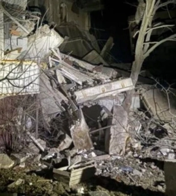 Окупанти 11 разів ударили КАБами по Степногірську: зруйновано багатоповерхівку