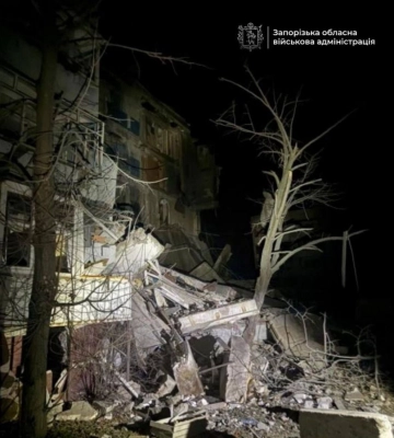 Окупанти 11 разів ударили КАБами по Степногірську: зруйновано багатоповерхівку