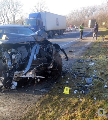 На Хмельниччині внаслідок ДТП постраждали двоє водіїв та двоє пасажирів, - поліція. ФОТО