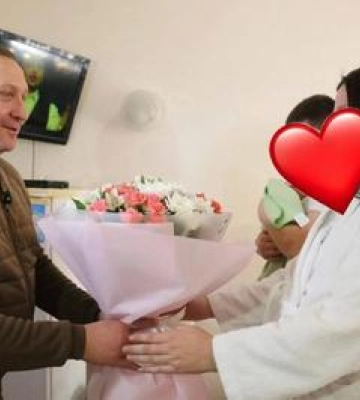 Міський голова Кременчука без халату вітав породіль та немовлят у пологовому