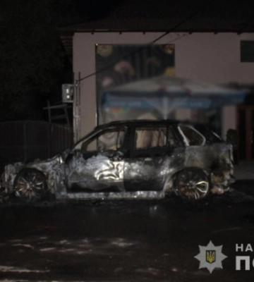 Одеситові спалили дорогий автомобіль