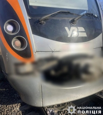 На Київщині потяг збив чоловіка