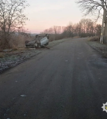 Після новорічної ночі на Звенигородщині нетверезий водій скоїв ДТП: постраждала 16-річна пасажирка (ФОТО)