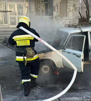 &quot;Позаносило&quot; автівки: у Дніпрі через ДТП на мосту стався серйозний затор