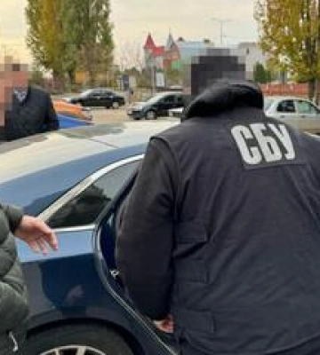 Адвоката з Кременчука звинуватили у втечі з України за підтримки лікарів