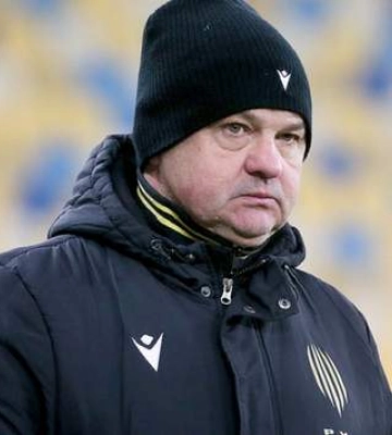 Тренер Руха зізнався, чи чекати його у Карпатах після шокуючого об'єднання клубів