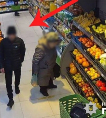 У Києві затримали чоловіка, який побив літню жінку та заволодів її грошима і прикрасами