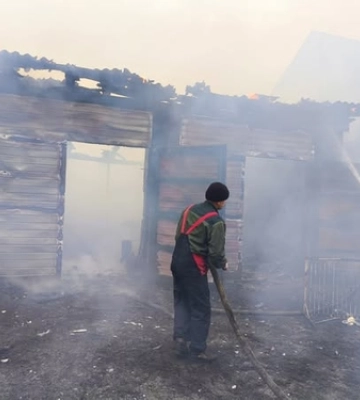 На Ковельщині горів гараж – причину пожежі встановлюють 