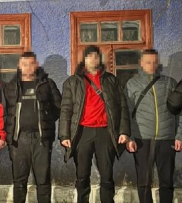 Везли до прикордоння на підводі: двох закарпатців підозрюють у переправленні військовозобов&#039;язаних до Румунії