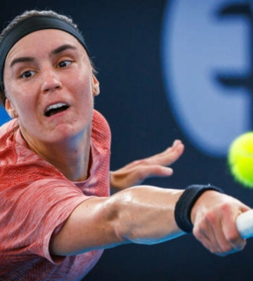 Известно, когда Калинина начнет матч 1/4 финала турнира WTA 500 в Брисбене