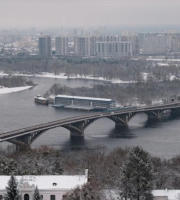 Морози та ожеледиця: мешканців Києва попередили про погіршення погоди