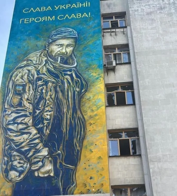 Російська атака на Київ пошкодила адмінбудівлі Верховної Ради: що відомо про наслідки