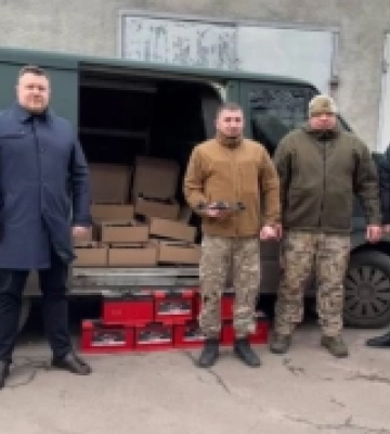 Нововолинська громада відправила допомогу військовим на Купʼянському напрямку