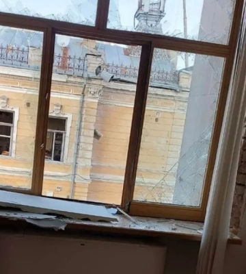&quot;Шахеды&quot; долетели до центра Киева: пострадало админздание Верховной Рады. ФОТО