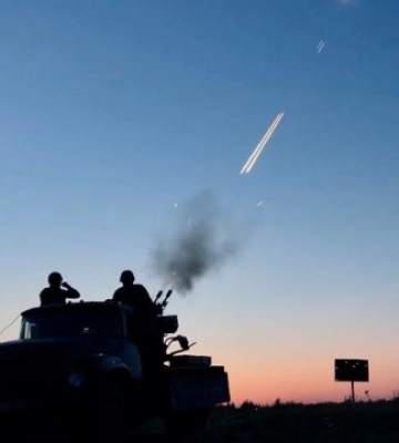 Внаслідок ворожої атаки на Київ є падіння уламків БПЛА у Голосіївському районі, пожежі немає
