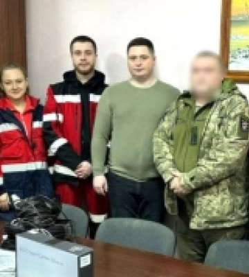 На Кіровоградщині Центр екстреної медичної допомоги передав військовим технічне обладнання