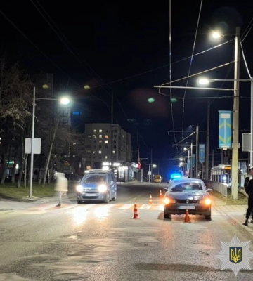 У Львові госпіталізували школярку, яку збила автівка на пішохідному переході