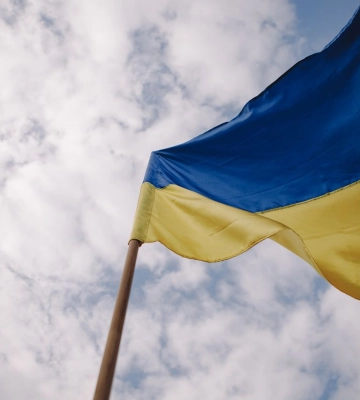 Скільки українців готові до територіальних поступок заради швидкого миру: дані КМІС