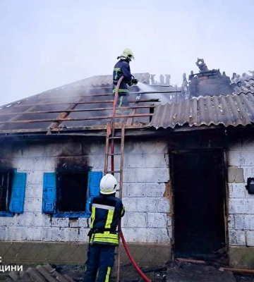 На Одещині загорівся приватний будинок, є загиблий