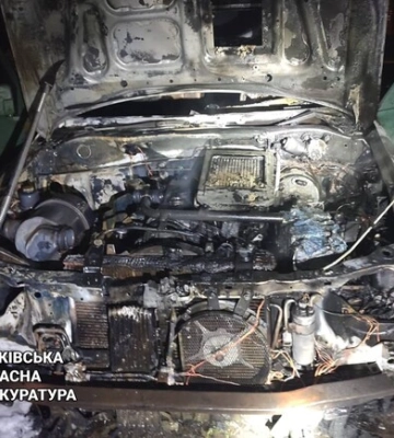 У Харкові затримали двох підлітків, які підпалювали авто військових