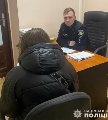 У Львові поліція затримала порушницю, яка запускала феєрверки у новорічну ніч