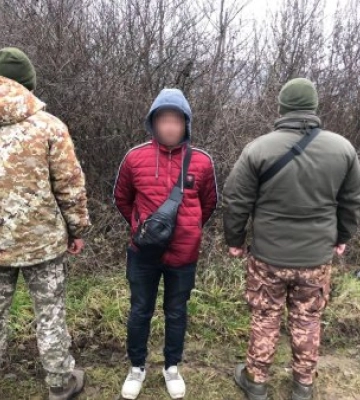 На кордоні зі Словаччиною затримали іноземця