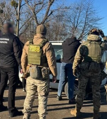 Предлагал пограничнику $4000: задержан организатор незаконной переправы и его клиенты на границе с Молдовой, - ГПСУ. ВИДЕО+ФОТО