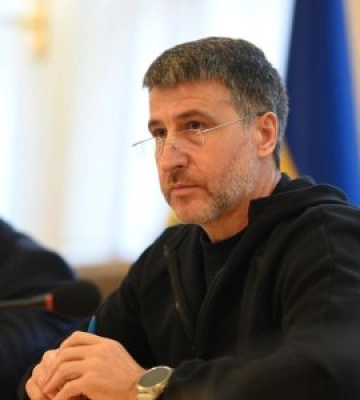 Усі громади Закарпаття та обласна рада підтримали План перемоги Президента України Володимира Зеленського