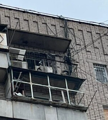 Росіяни обстріляли Синельникове й Нікопольщину: Двоє поранених, пошкоджено приватні будинки, дев’ятиповерхівку, підприємства та&amp;hellip;