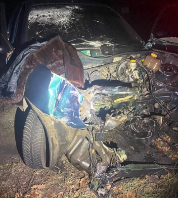 На Черкащині внаслідок тарану легковика і фури загинув чоловік та поранені жінка і підліток (ФОТО)